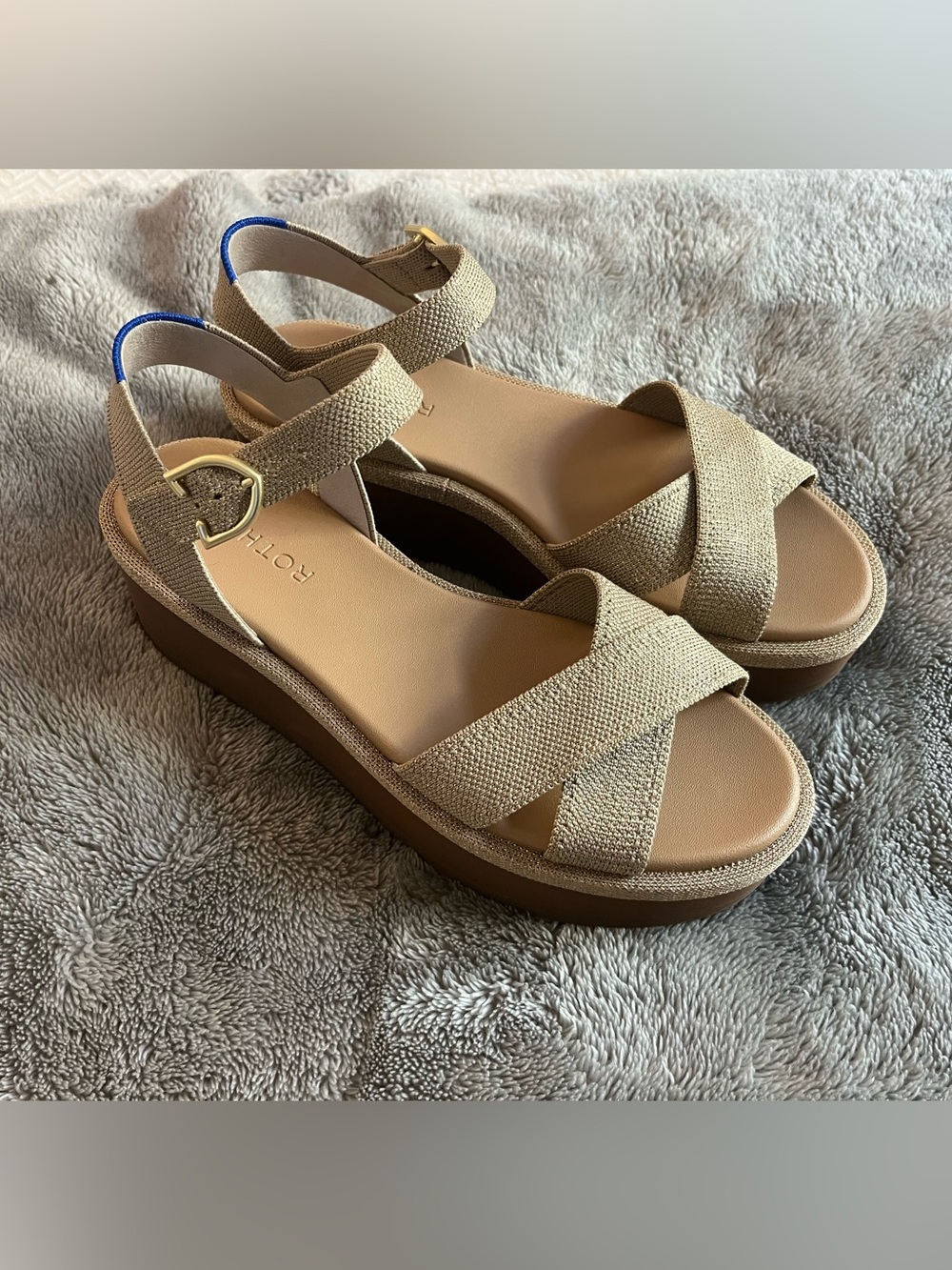 Rothy’s Criss-Cross Lightweight Wedge